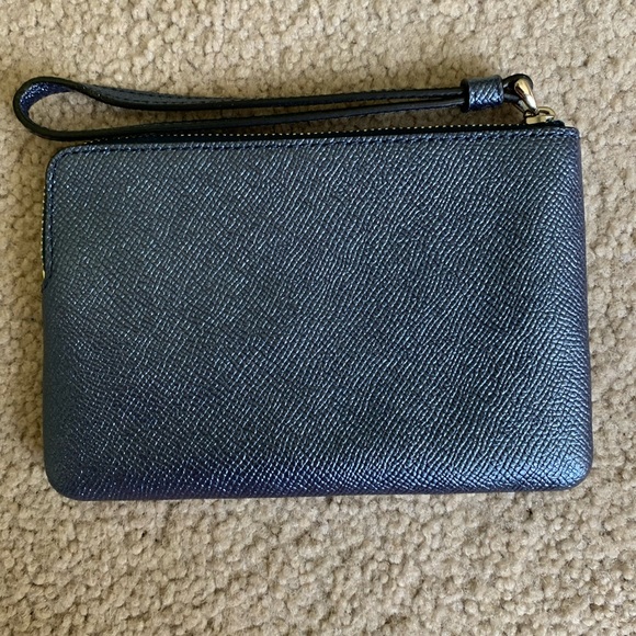Coach Wristlet / Wallet - Picture 4 of 5